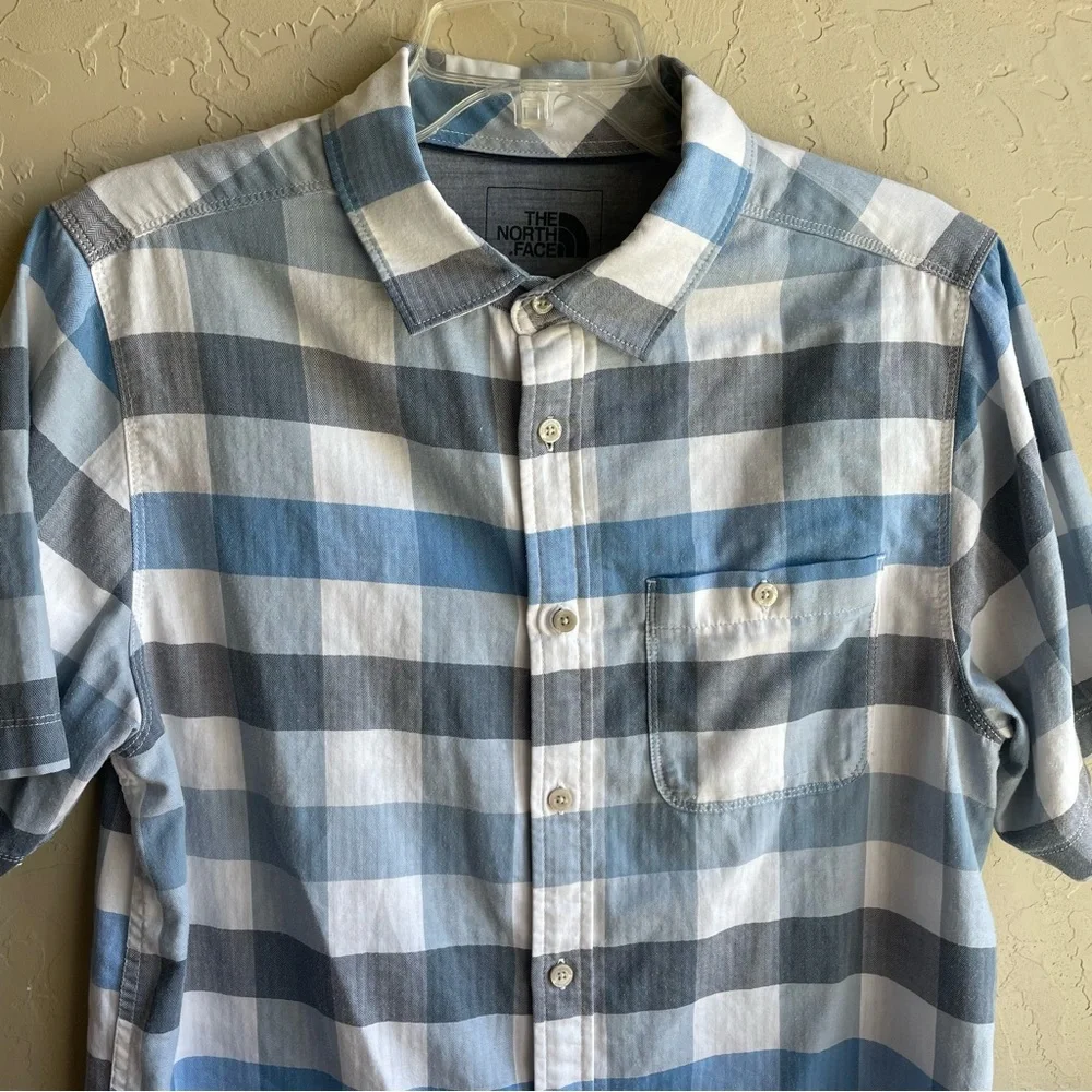 The North Face Short Sleeve Button Down Shirt Blue Gray Plaid M